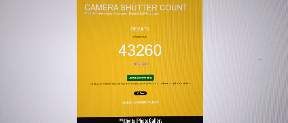 Zestaw Nikon D5200 + Nikkor 18-105mm + Yongnuo YN568EX