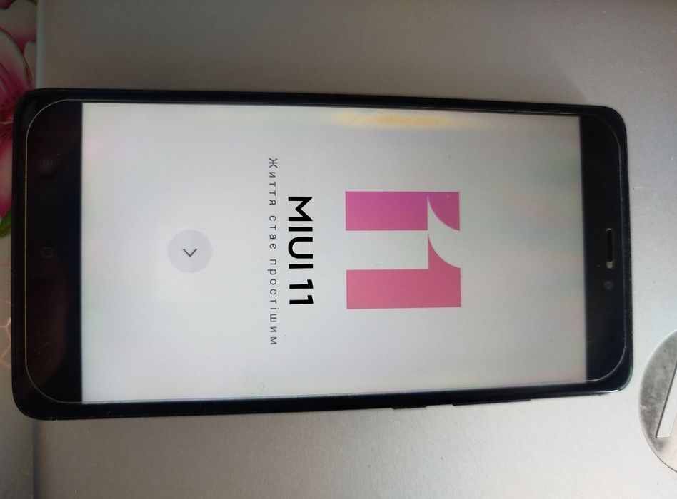 Телефон МІUI 11+
