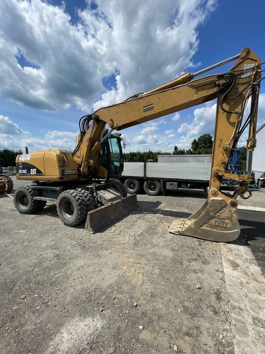 Caterpillar M316C  netto 95 000 od 2008 użytkowana przez jednego właściciela