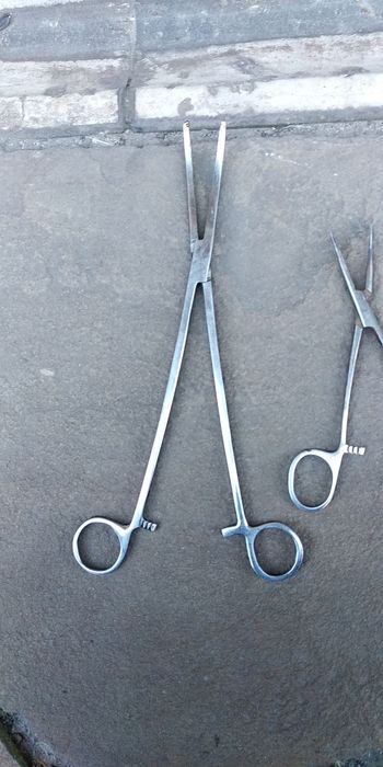 Медицинские зажимы.