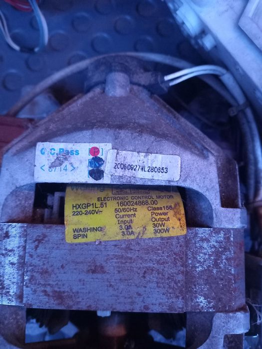 Продам двигун від пральної машинки indesit