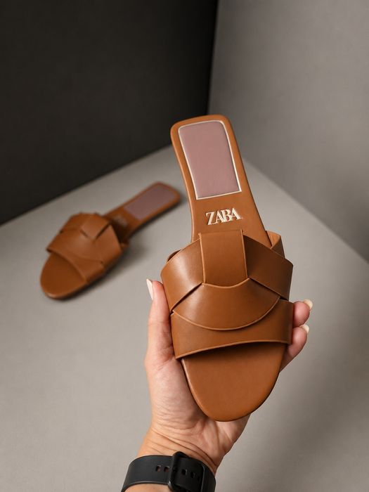Шльопанці ZARA, літнє взуття, сланці