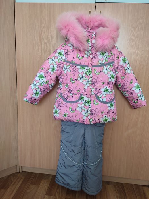 Красивый комбинезон для девочки (размер 92 + 6)