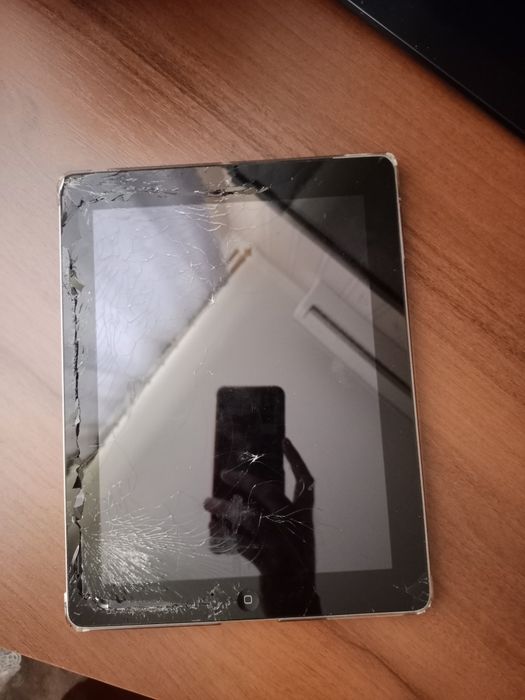 Телефоны на запчастини