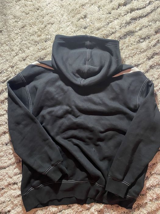 Czarna bluza nike