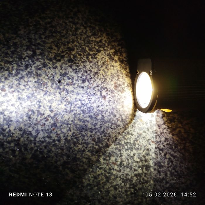 Повербанк з ліхтарем та запальничкою