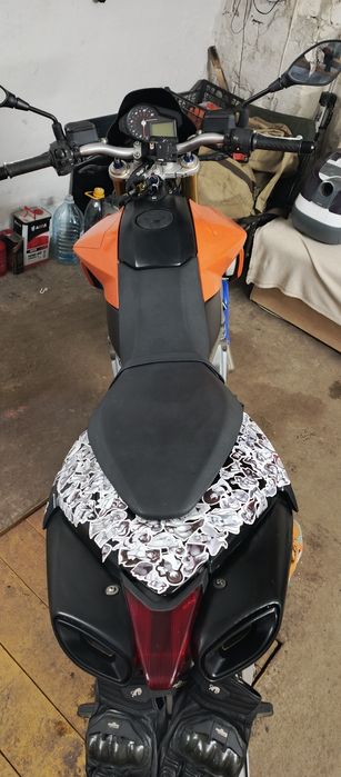 Aprilia 750 кубов