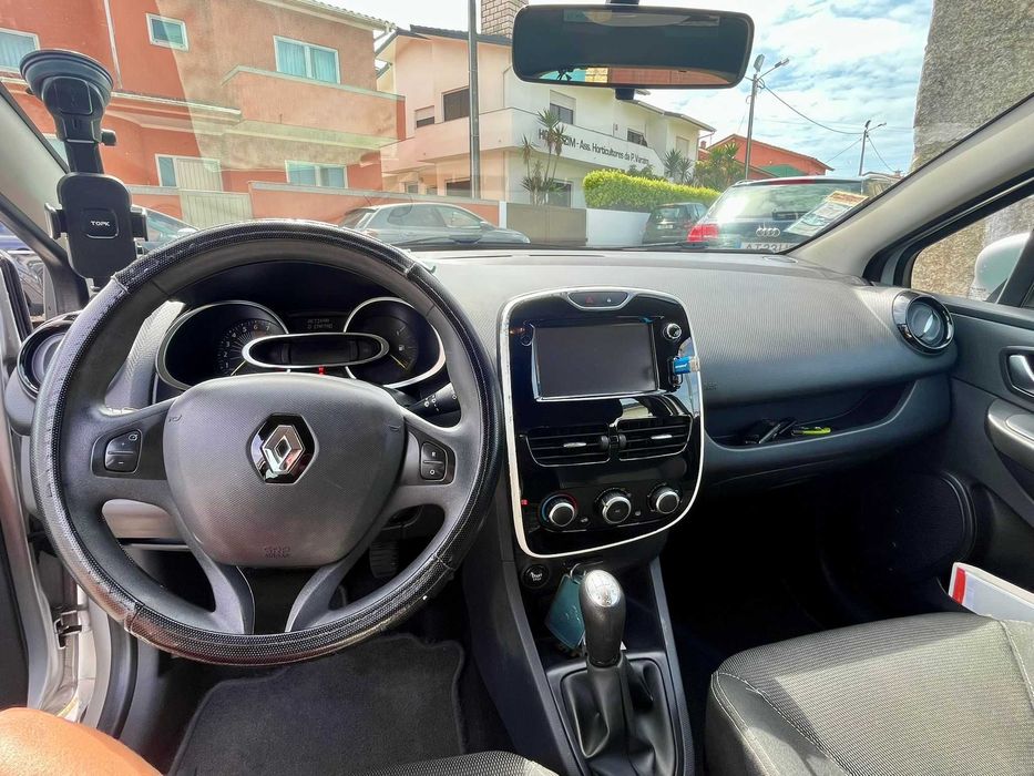Vendo Renault Clio (2015) (98 000km)