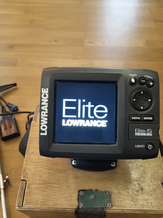 Lowrance Elite 5 chirp + карта NAVIONICS Gold