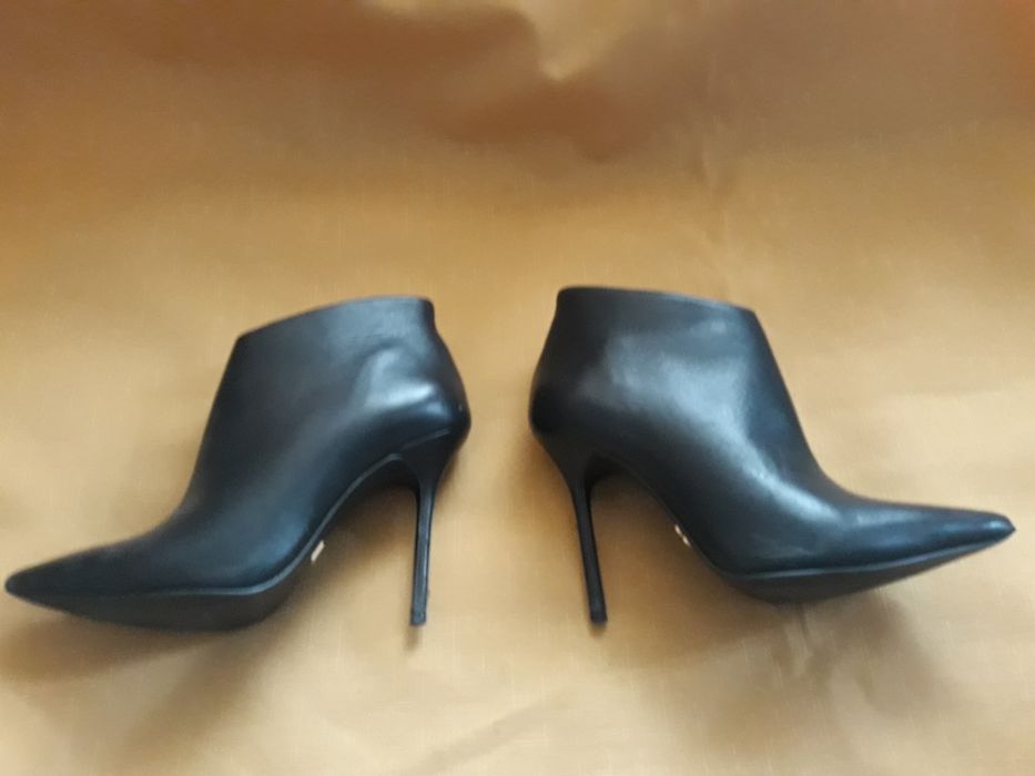 Kazar 36 czarne szpilki botki