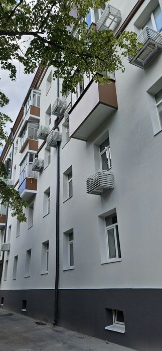 Продам 3кв. Центр, сталинка 2 этаж, гараж, набережная