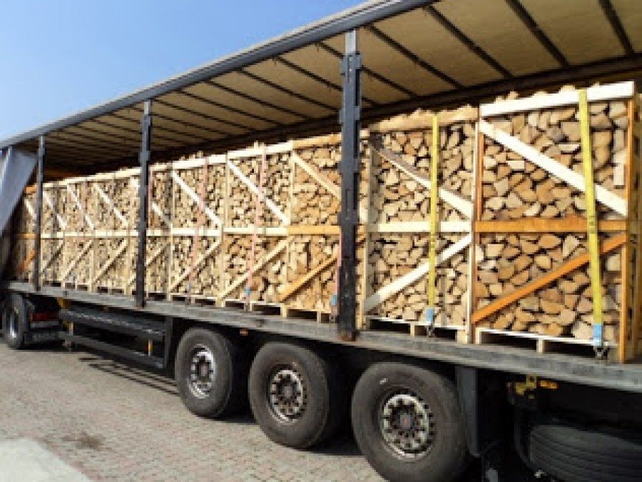 Дрова колоті дуб акація клен сосна Дуб сухустойний колотий