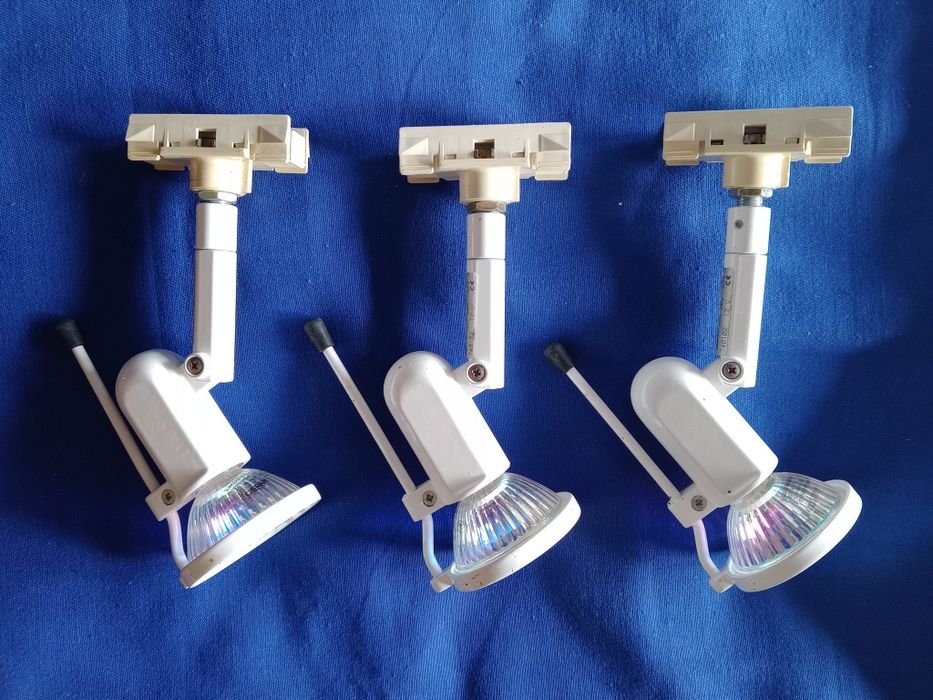 3 spots luzes direcionáveis