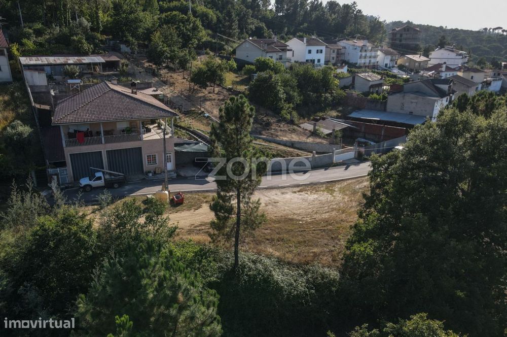 Terreno Urbano de 2433m2