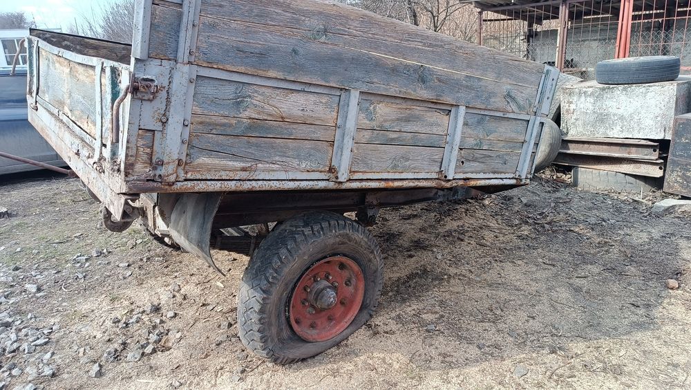 Продам прицеп 1птс2