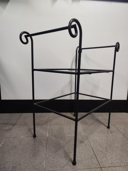 Estrutura de ferro para móvel