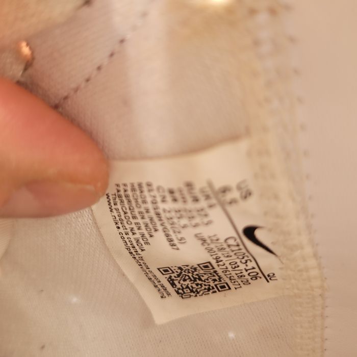 Sapatilhas de senhora marca Nike Blazer Mid 77, número 37,5