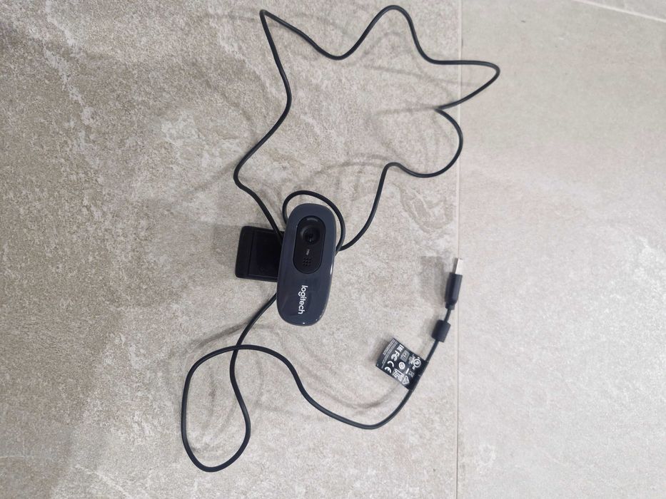 Продам веб-камеру Logitech C270 HD у хорошому стані.