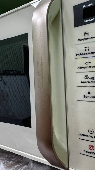 Микроволновая печь Panasonic NN-ST35MKZPE (потерта ручка)