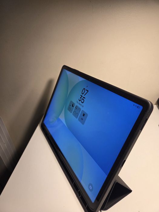 Samsung Tab S10 FE + (13")
