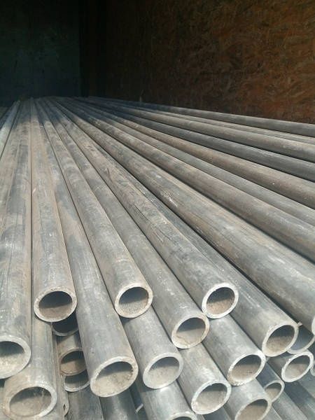 Труба алюмінієва б/в 40×4 мм