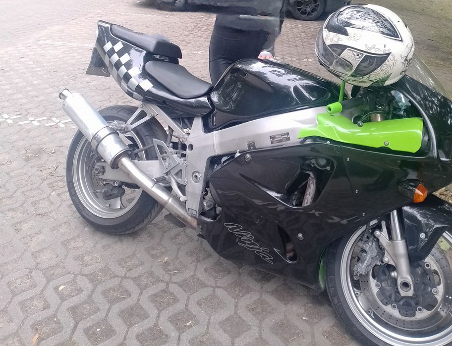 Kawasaki ninja zx7r