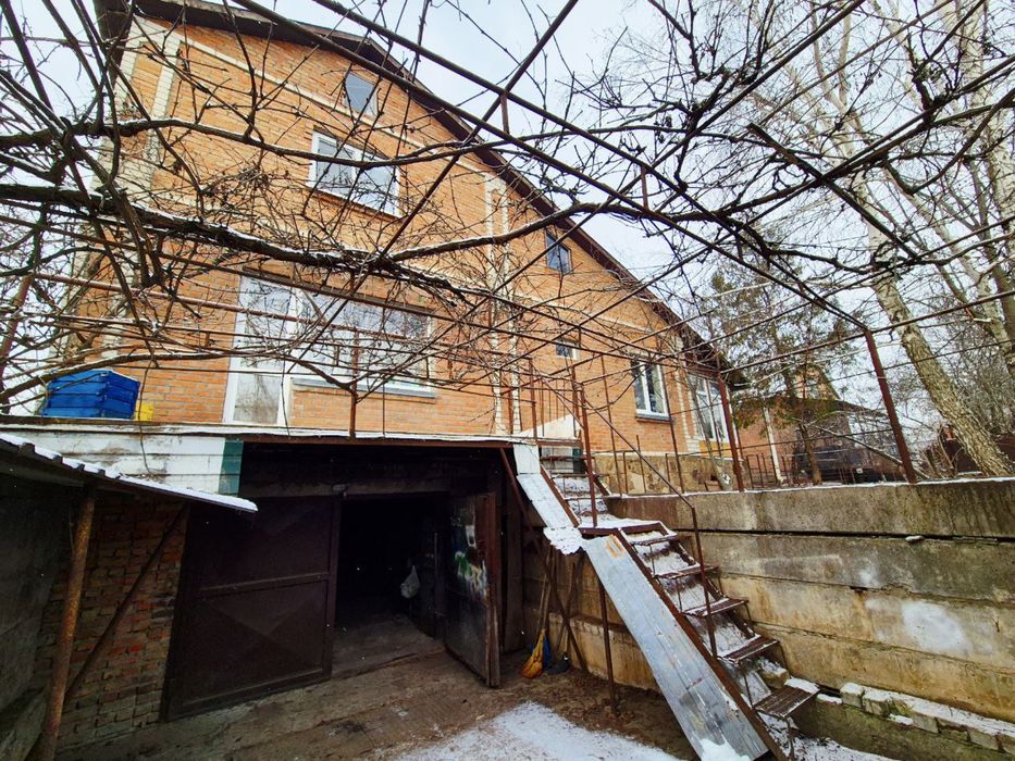 2-х поверховий Будинок.Бережинка (Макове)