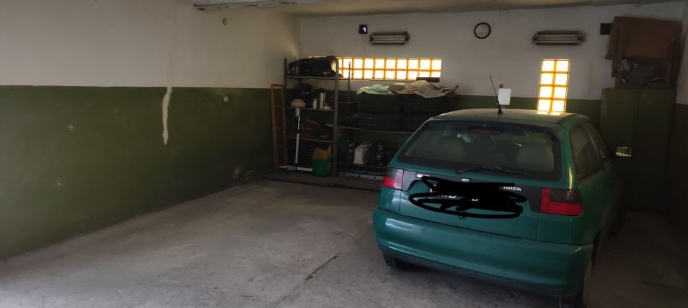 Sprzedam duży garaż 52m2