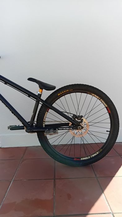 Dirt Jump Saracen Amplitude CR2