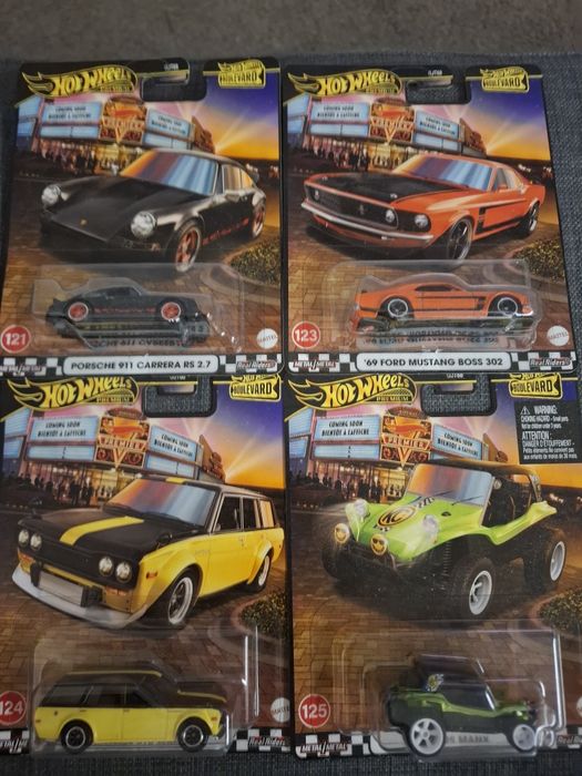 Hot Wheels Premium Boulevard