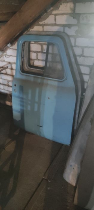 Двери на Газ- 52, 53 новые и б/у, запчасти