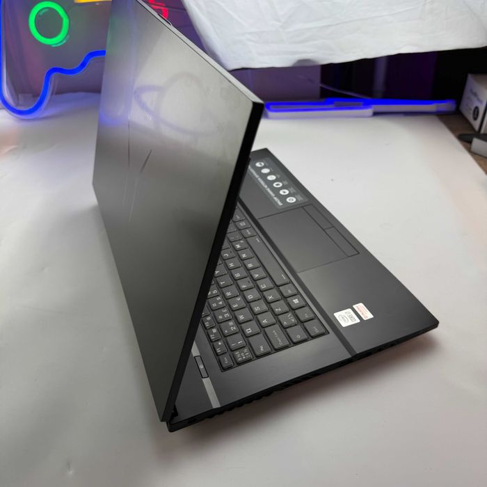 Ігровий Medion Erazer P10 i7-10750H 16Ram SSD512 RTX 3060 6GB 144Гц