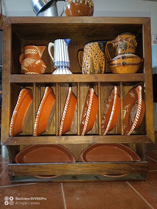 Louceiro antigo bem robusto lindo maravilhoso