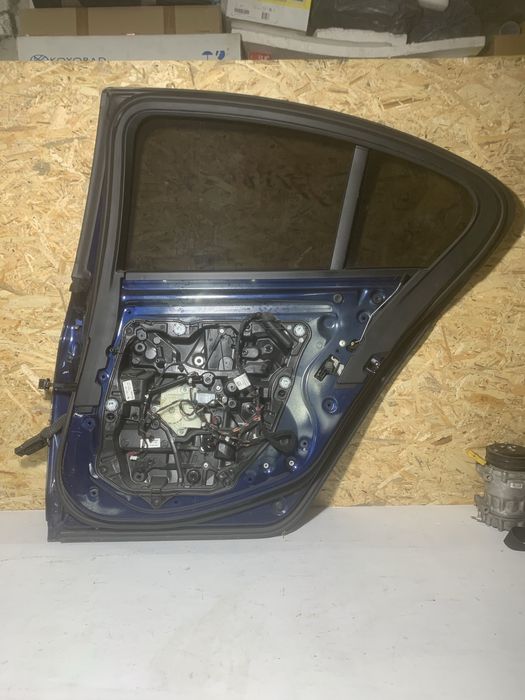 Задні праві двері до BMW 5 g30