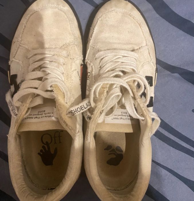 Off white vulcanized