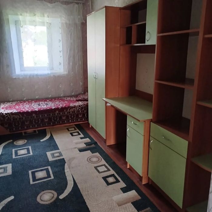 Будинок з великою приватизованою ділянкою