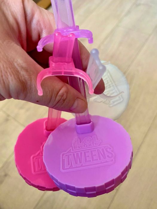 Продам прдставки LoL оригинальные