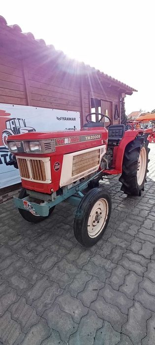 Campanha : Trator Yanmar 2000B + 4 alfaias POUPE 1250€