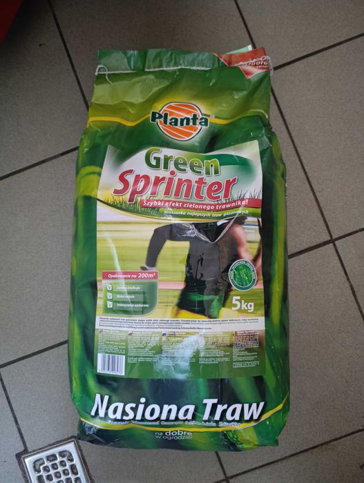 Nasiona traw.                     .