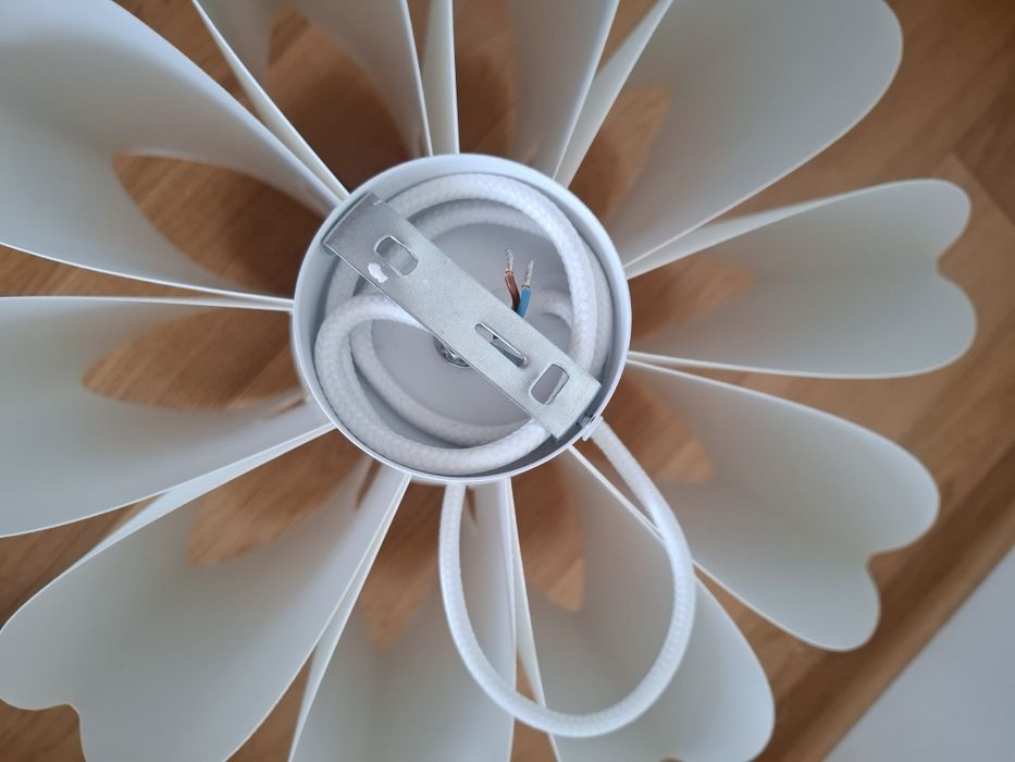 Lampa wisząca biała