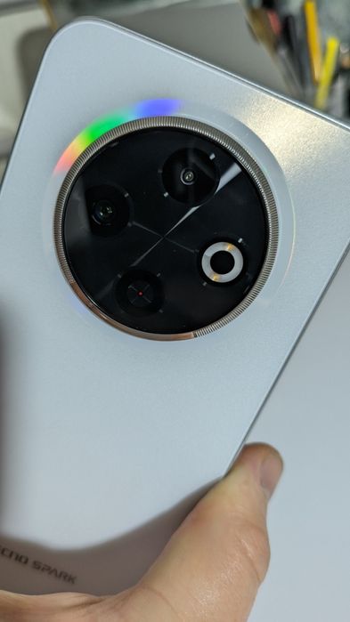 Продам Tecno spark 30c 8+8/256