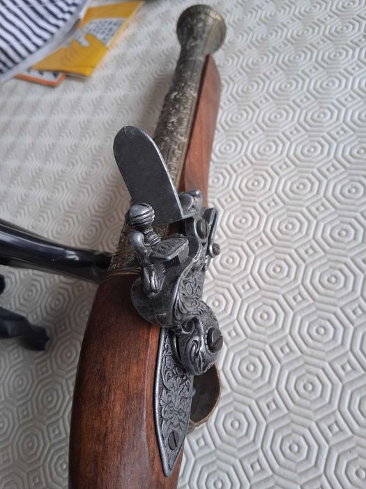 Réplica de mosquete século XVIII, pistola pederneira Italiana