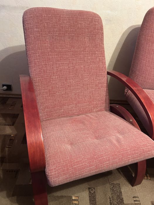 Kanapa rozkładana z fotelami do kompletu