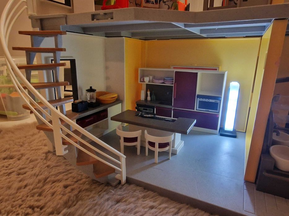 Playmobil Nowoczesny dom 9266 wraz z umeblowanymi pomieszczeniami