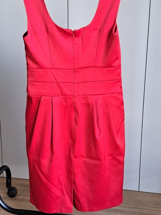 Czerwona sukienka wieczorowa