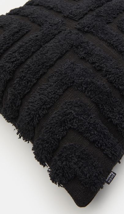 Sinsay nowa poszewka 3D żakardowa włosie dekoracyjna czarna fluffy