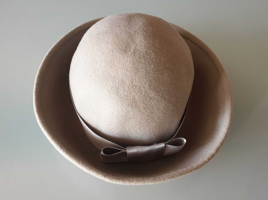 Kapelusz filcowy, damski z lat 70-tych