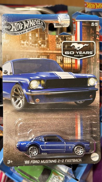 Hot Wheels 65 FORD MUSTANG 2+2 FASTBACK (Super chase)
