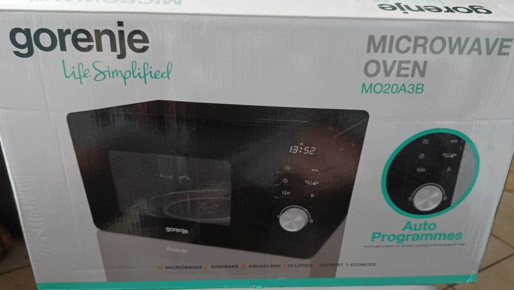 Sprzedam nową mikrofalówkę