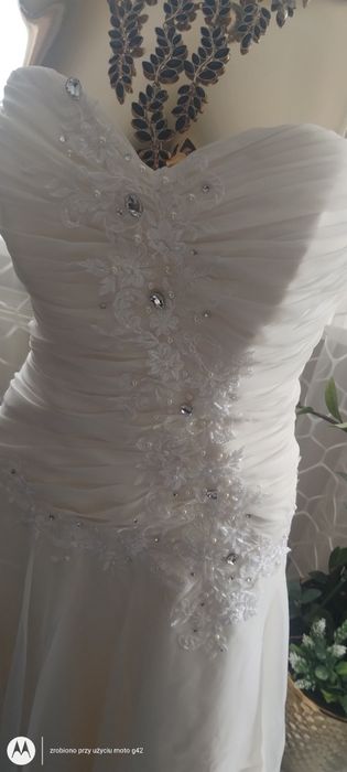 Suknia ślubna ecru